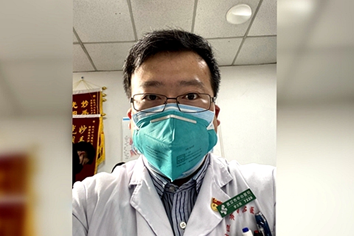 Coronavirus: Chinese doctor who tried to warn others