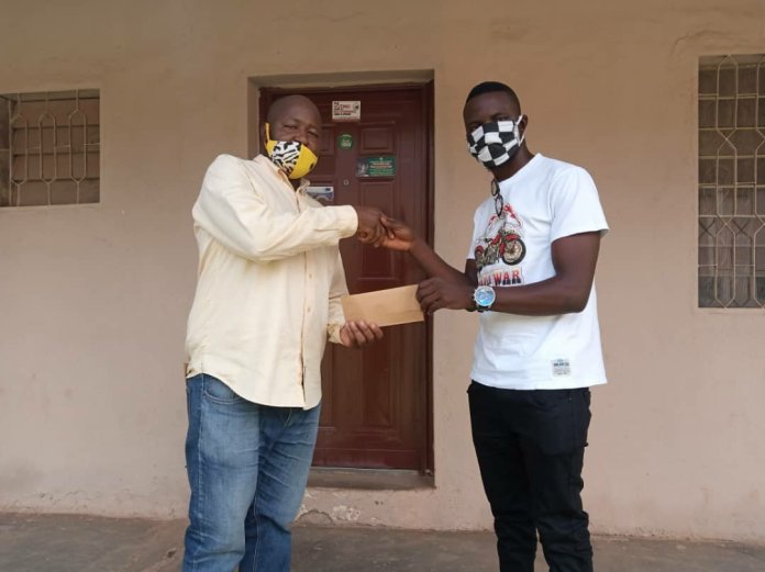 Munashakonline Research Contest; Kwarpo Isaac emerges Winner, gets N10,000