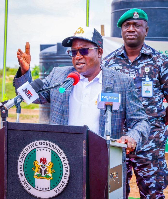 Invest and partake in the Royal Palms Estate – Governor Lalong charge<br>citizens during the Ground Breaking of the Royal Palms Estate on<br>Friday, 5th August, 2022