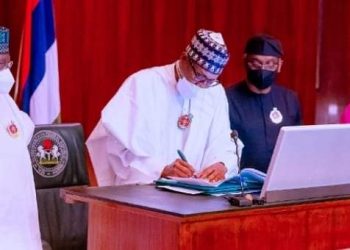 Buhari Signs N21.8trn Budget For 2023