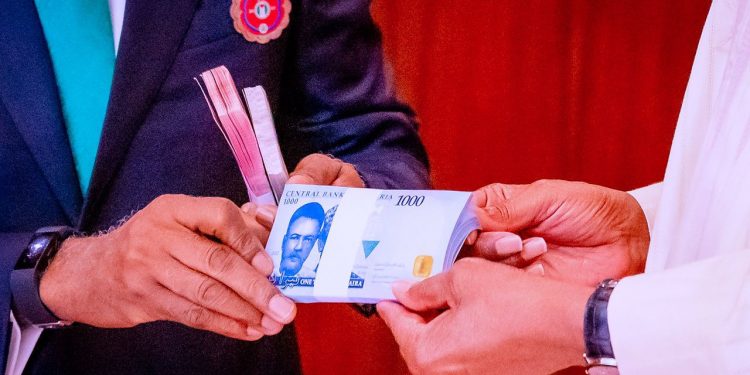 CBN vows to impose stiffer sanctions on banks hoarding new naira notes