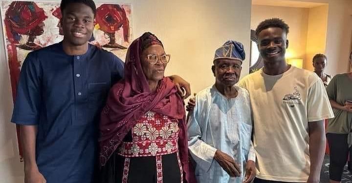 Bukayo Saka, Arsenal footballer visit grandparents