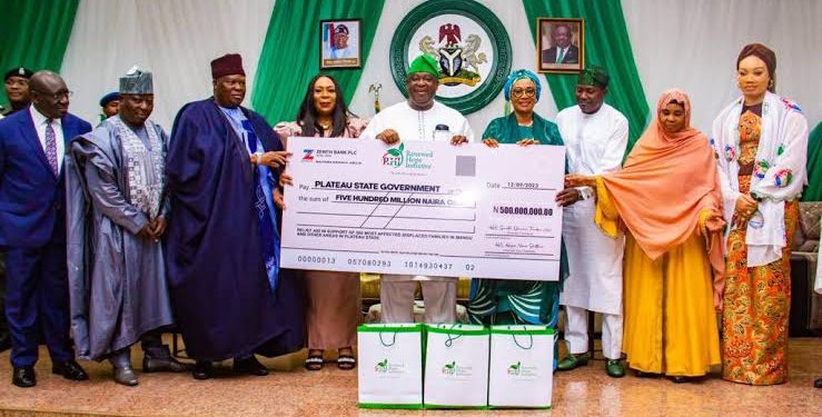 First Lady, Sen. Remi Tinubu Donates N500 Million to Aid 500 Plateau Families