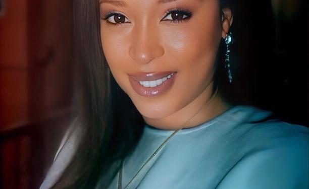 Prophetess Loveth Unekwuojo – Ójò Nakele Wę (Lord I Will Praise You)