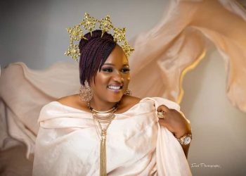 Sarauniya MamaLash Unveils Captivating Music Video for “Yana Nan”