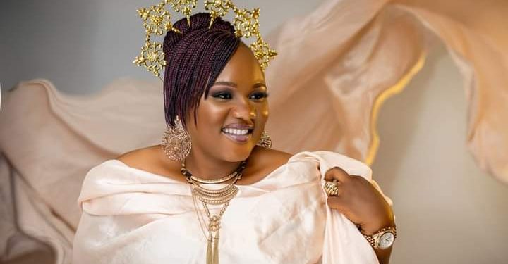 Sarauniya MamaLash Unveils Captivating Music Video for “Yana Nan”