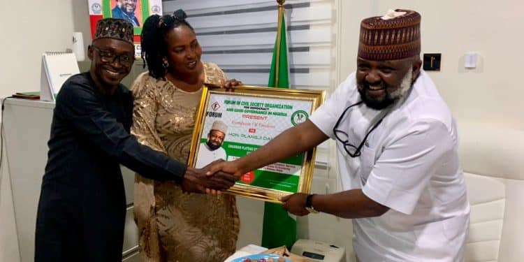 Forum of Civil Society Organizations Honors PLASIEC Chairman with Certificate of Credence