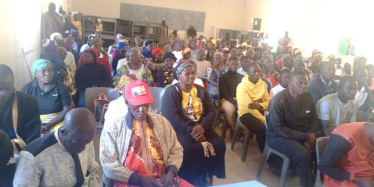 Anchomo Jim Pam Wayas, Hon Emmanuel Brings Christmas Cheer to Mai Idon Taro with Gifts for Over 200 Residents