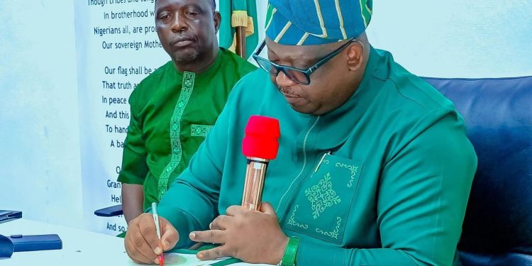 Governor Mutfwang Suspends Mining in Plateau State, Inaugurates Technical Committee on Artisanal Mining