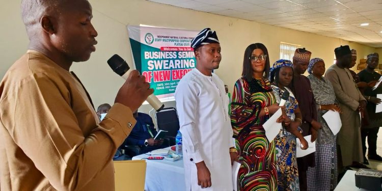 INEC SMCS Plateau State Holds Business Seminar, Swears-In New Executive