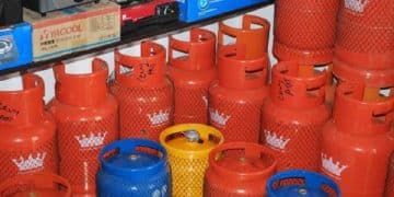 Nigerians Groan As Cooking Gas Price Hits N1,800 Per Kilogram Amid Shortage