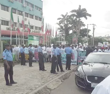 Tension As Gunshot Rocks PDP Headquarters