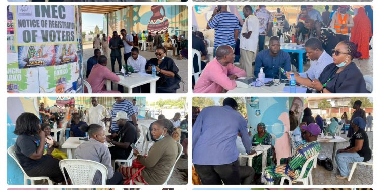 INEC Mobilize Massive Turnout as Mega Voter Registration Holds at Secretariat Junction